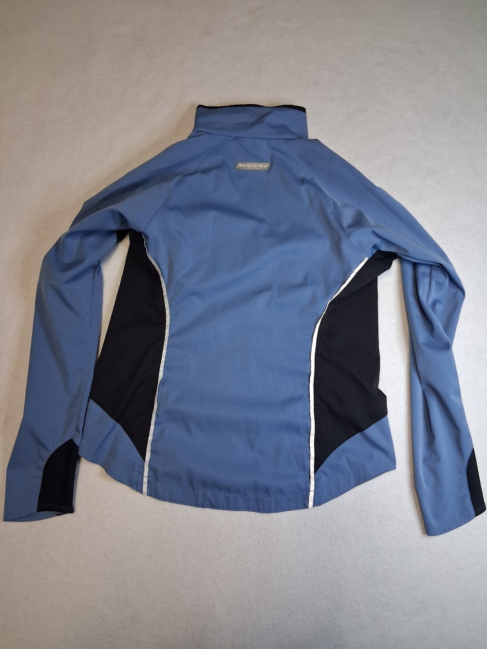 SUGOI Light Blue and Black Women's Cycling Jacket - Picture 6 of 9